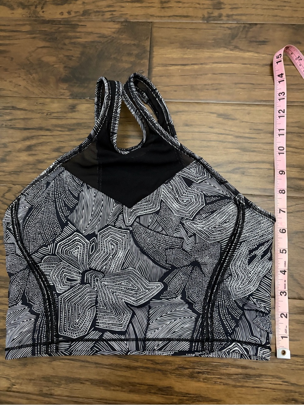 Lululemon high neck crop top with bra